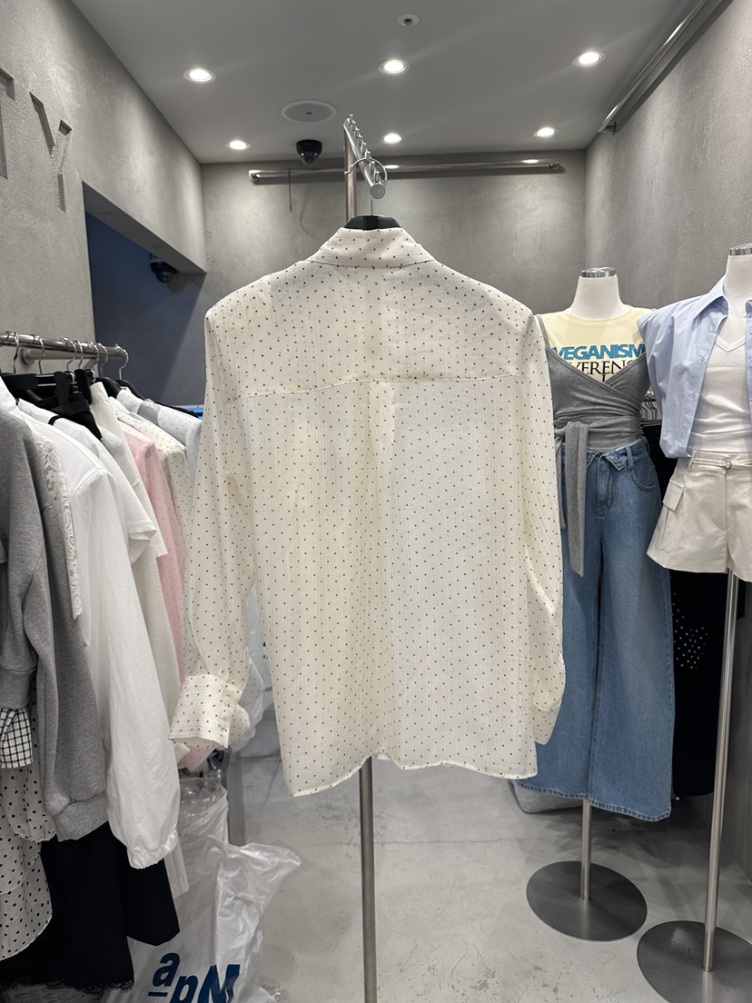 CELEBRITY-A韓國東大門代購女士新品推薦人氣襯衫蕾絲衫CELEBRITY-A襯衫/蕾絲衫