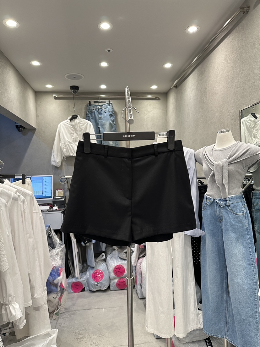 CELEBRITY-A韓國東大門代購女裝新品人氣26春夏熱賣短褲CELEBRITY-A短褲圖色2