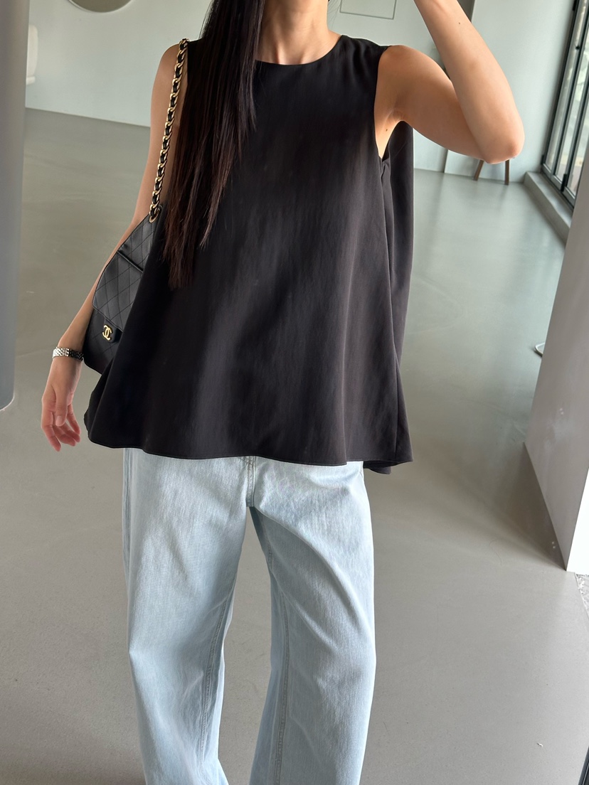 LE VASE東大門實拍女裝新品熱賣真品時尚推薦職業吊帶背心LE VASE吊帶/背心圖色2