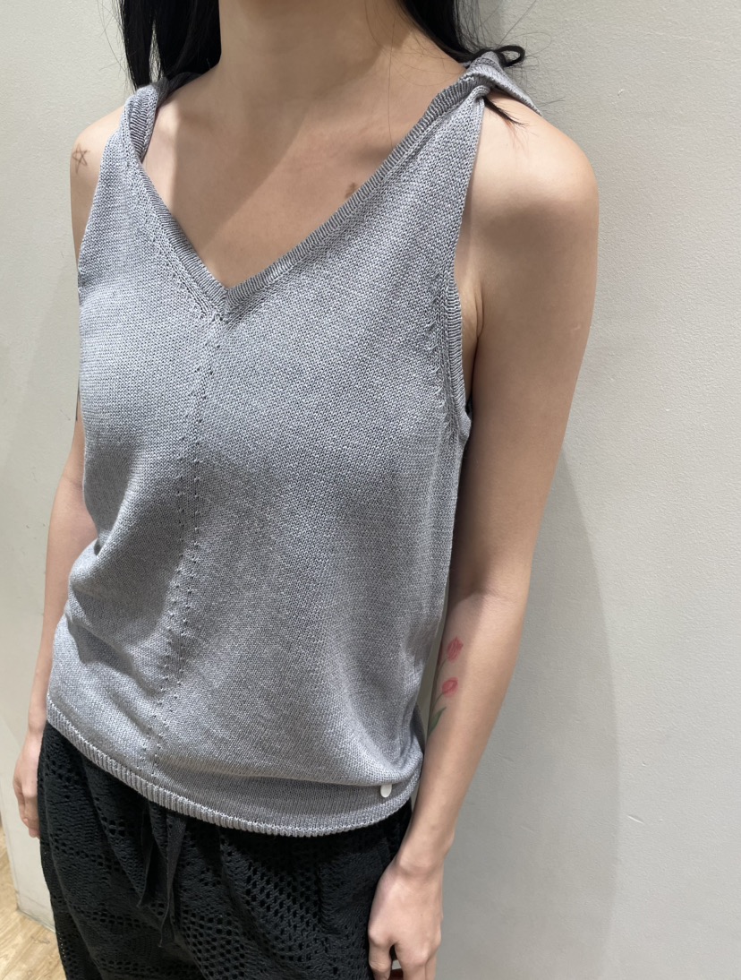 NEOUL東大門實拍女裝新品真品26春夏熱賣時尚職業吊帶背心NEOUL/ahin雙領標簽吊帶/背心