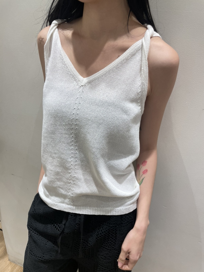 NEOUL東大門實拍女裝新品真品26春夏熱賣時尚職業吊帶背心NEOUL/ahin雙領標簽吊帶/背心