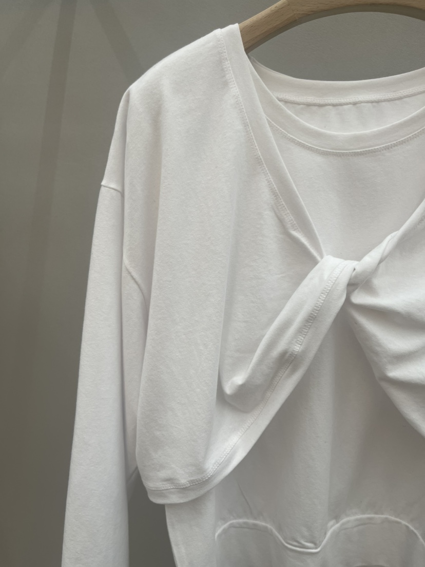 PLUS HONG-P韓國東大門代購女裝新品推薦休閑時尚長袖T恤LORA FAMILY/PLUS HONG長袖T恤