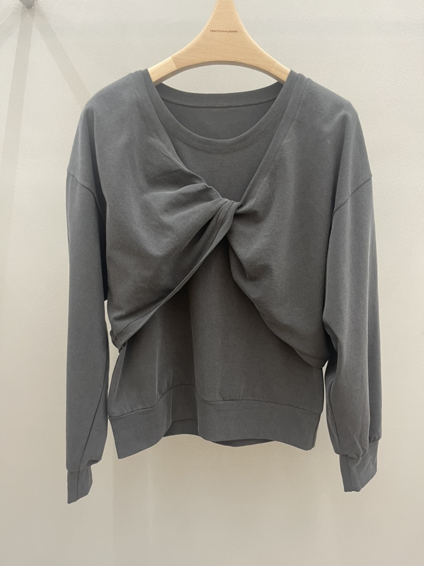 PLUS HONG-P韓國東大門代購女裝新品推薦休閑時尚長袖T恤LORA FAMILY/PLUS HONG長袖T恤圖色1