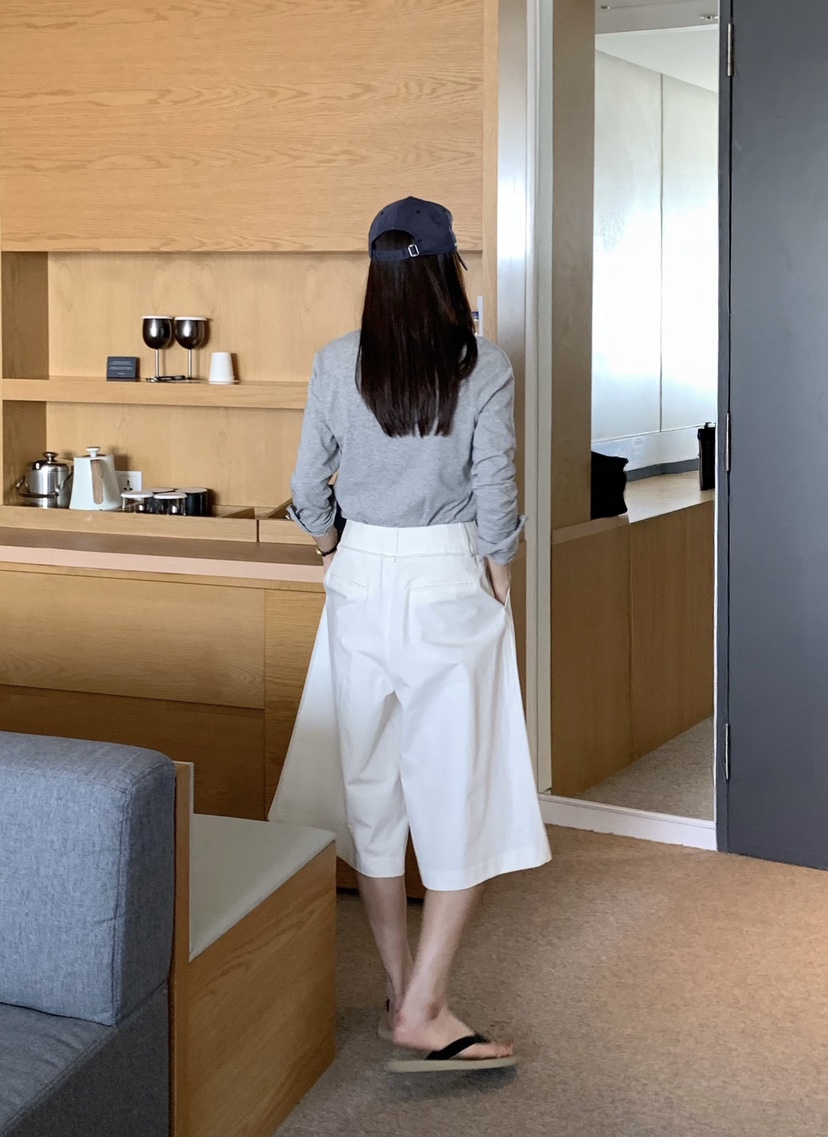 COURGETTE韓國東大門直郵女士新品推薦職業時尚熱賣人氣短褲COURGETTE短褲