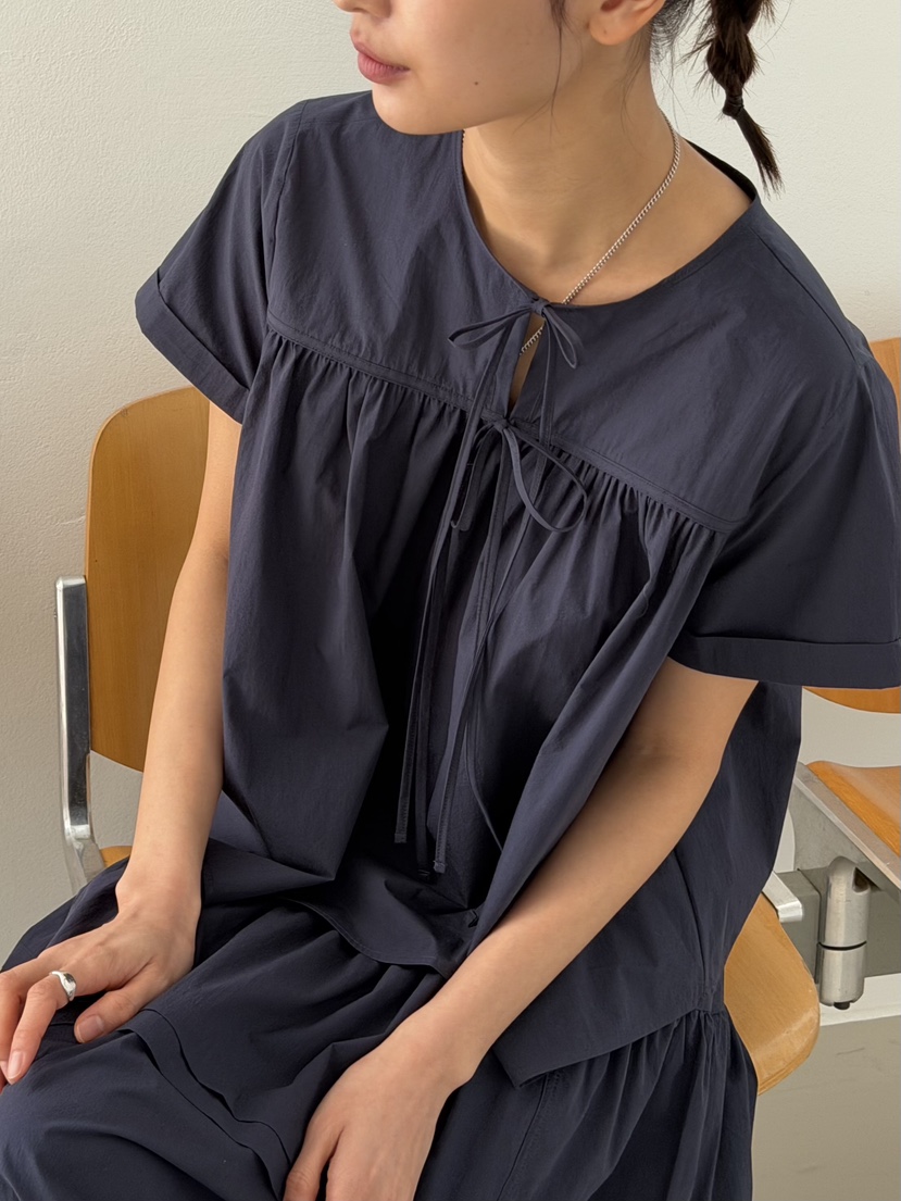 KARE/WEREPIECE韓國直郵女士新品職業休閑襯衫蕾絲衫褶皺KARE/WEREPIECE襯衫/蕾絲衫