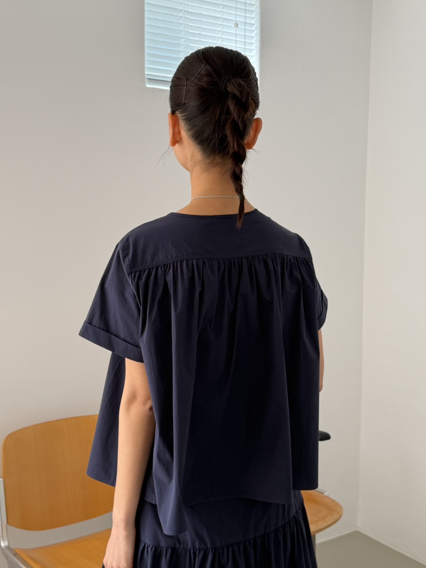 KARE/WEREPIECE韓國直郵女士新品職業休閑襯衫蕾絲衫褶皺KARE/WEREPIECE襯衫/蕾絲衫