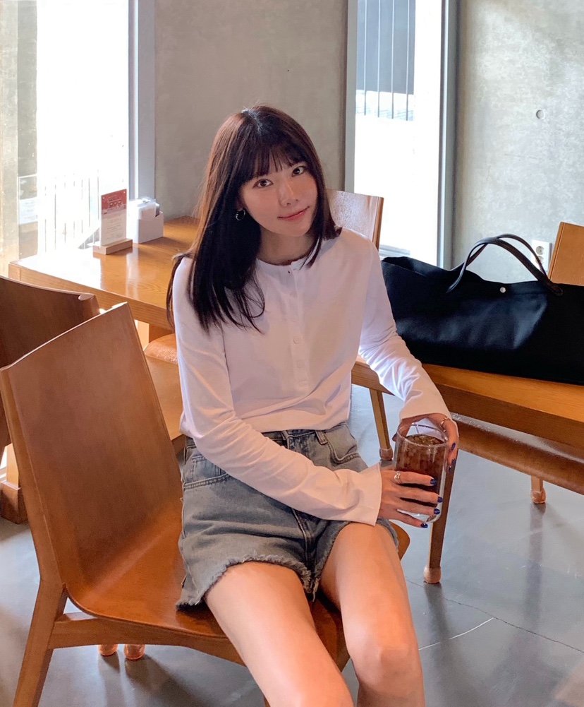 COURGETTE韓國東大門直郵女士新品推薦人氣休閑長袖T恤紐扣COURGETTE長袖T恤