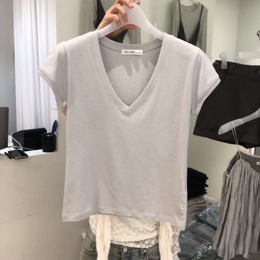 AUBE韓國東大門直郵女裝新款26春夏職業休閑推薦人氣T恤V領AUBET恤圖色1
