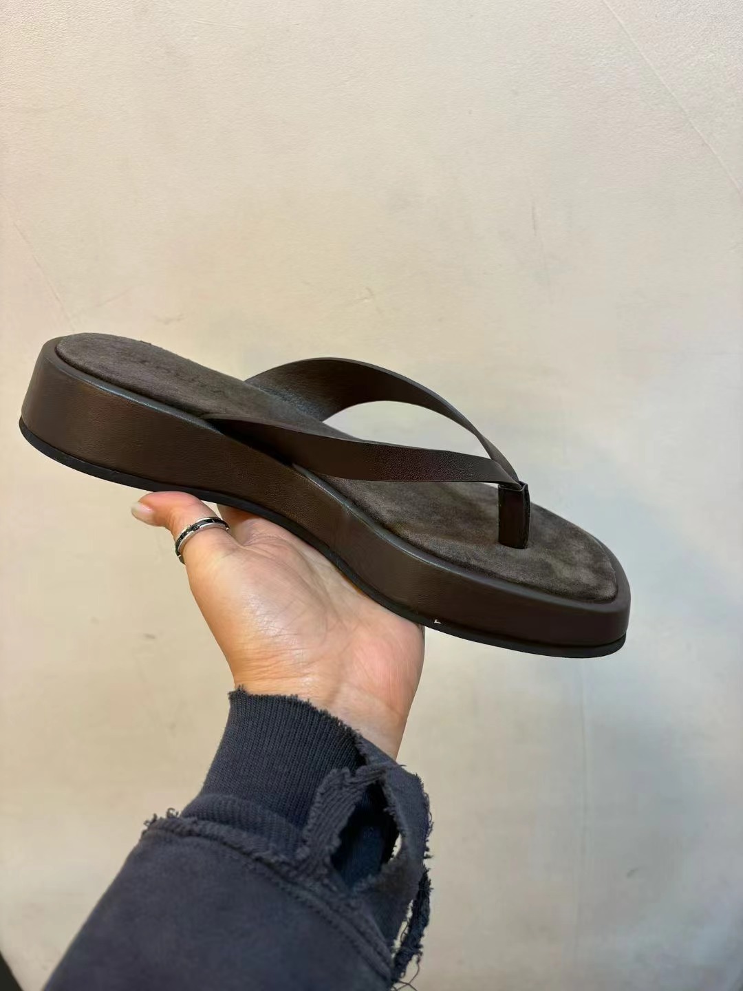 LOLITA韓國東大門直郵女士新品熱賣推薦人氣26春夏涼鞋拖鞋LOLITA涼鞋/拖鞋