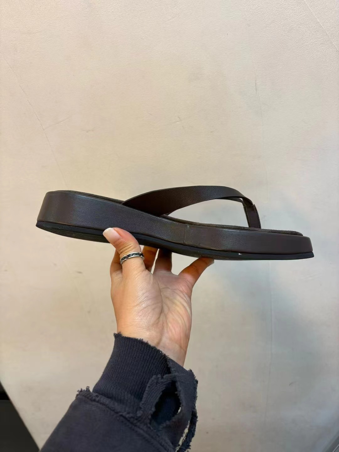 LOLITA韓國東大門直郵女士新品熱賣推薦人氣26春夏涼鞋拖鞋LOLITA涼鞋/拖鞋