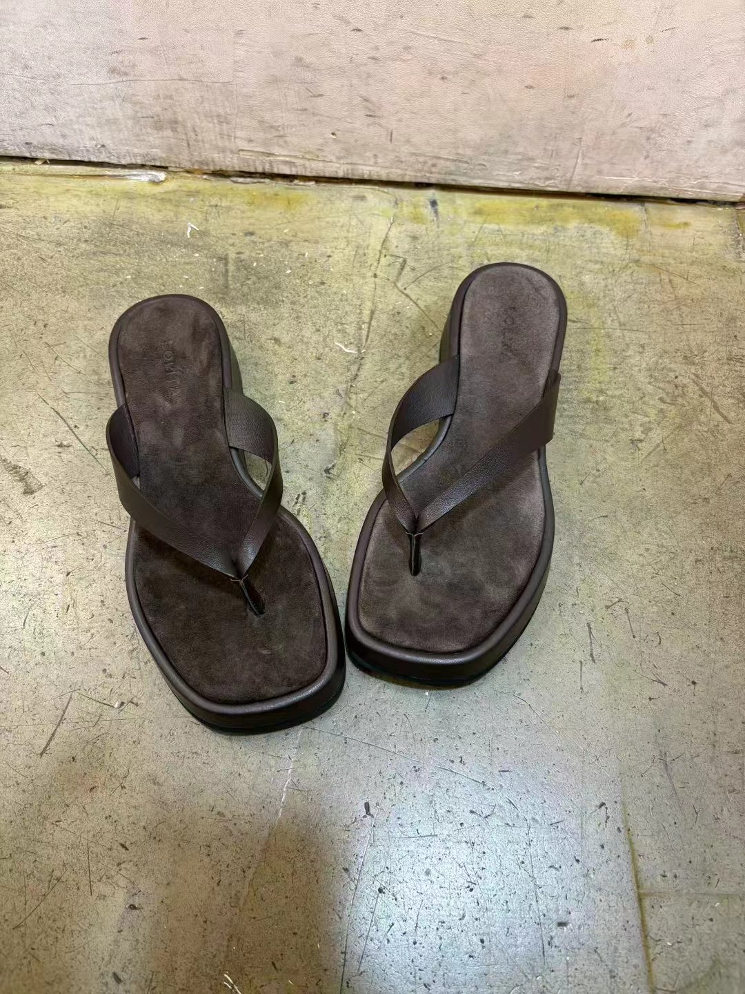 LOLITA韓國東大門直郵女士新品熱賣推薦人氣26春夏涼鞋拖鞋LOLITA涼鞋/拖鞋圖色1