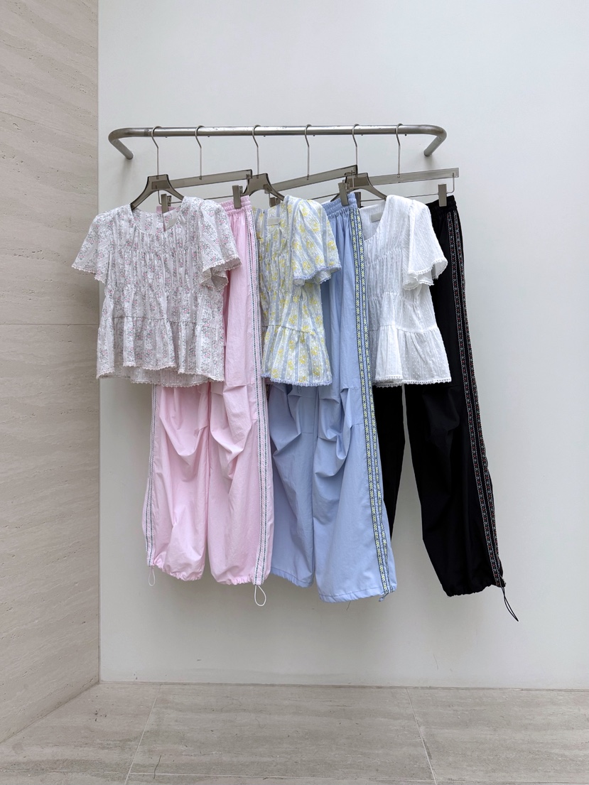 AB東大門直郵女裝新款人氣推薦熱賣時尚休閑襯衫蕾絲衫花朵AB襯衫/蕾絲衫