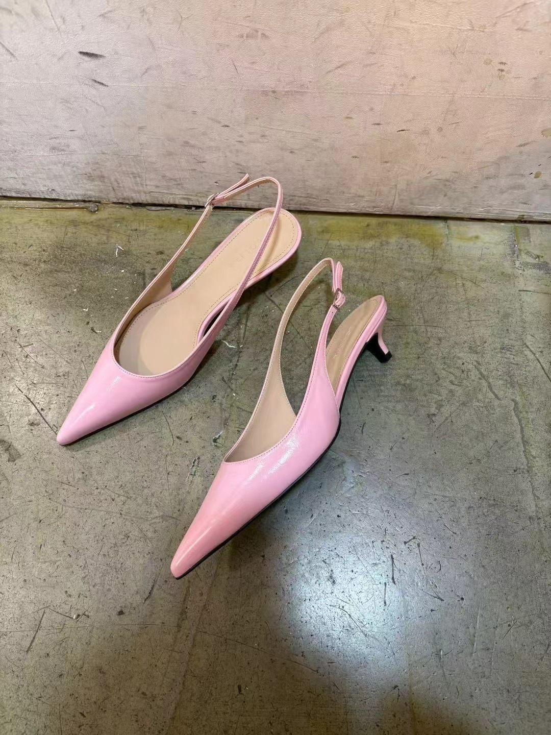 LOLITA東大門實拍女裝新品時尚職業熱賣推薦人氣涼鞋拖鞋LOLITA涼鞋/拖鞋