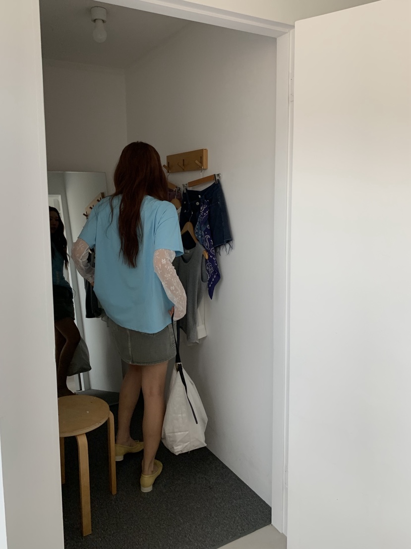 SUNDER MARKET韓國直郵女士新品推薦人氣熱賣T恤不含內搭SUNDER MARKETT恤