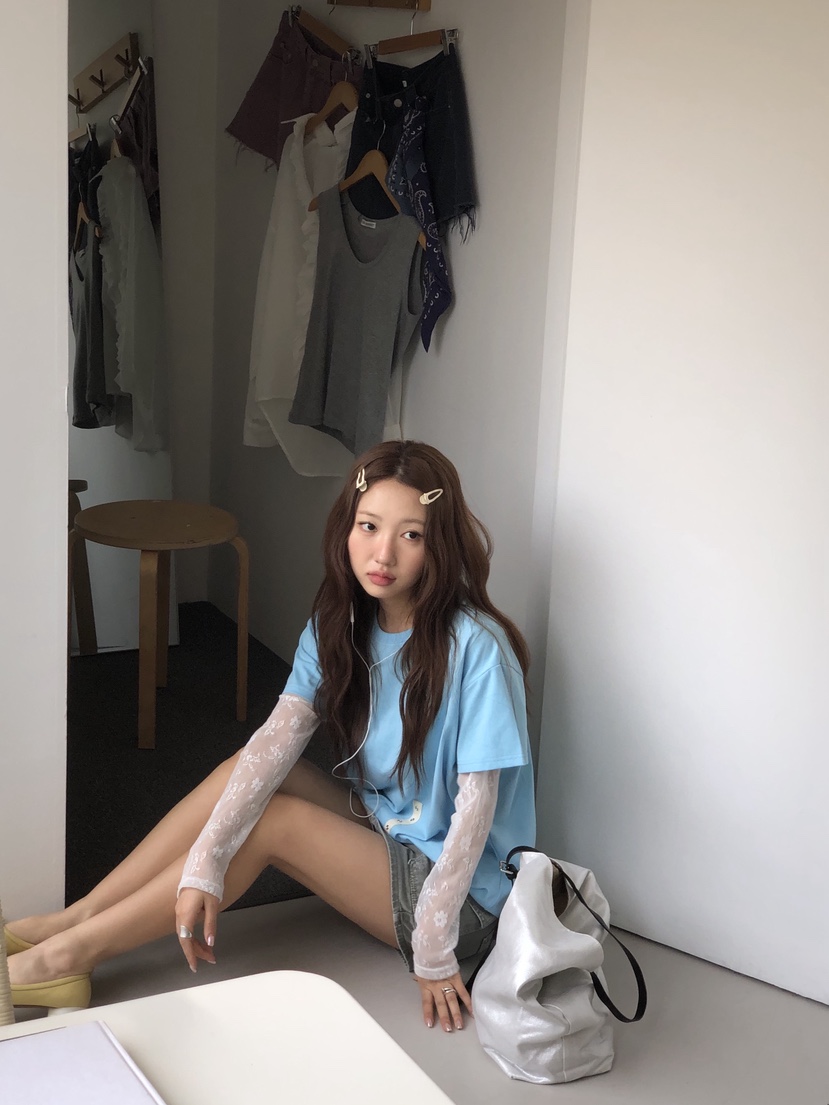 SUNDER MARKET韓國直郵女士新品推薦人氣熱賣T恤不含內搭SUNDER MARKETT恤