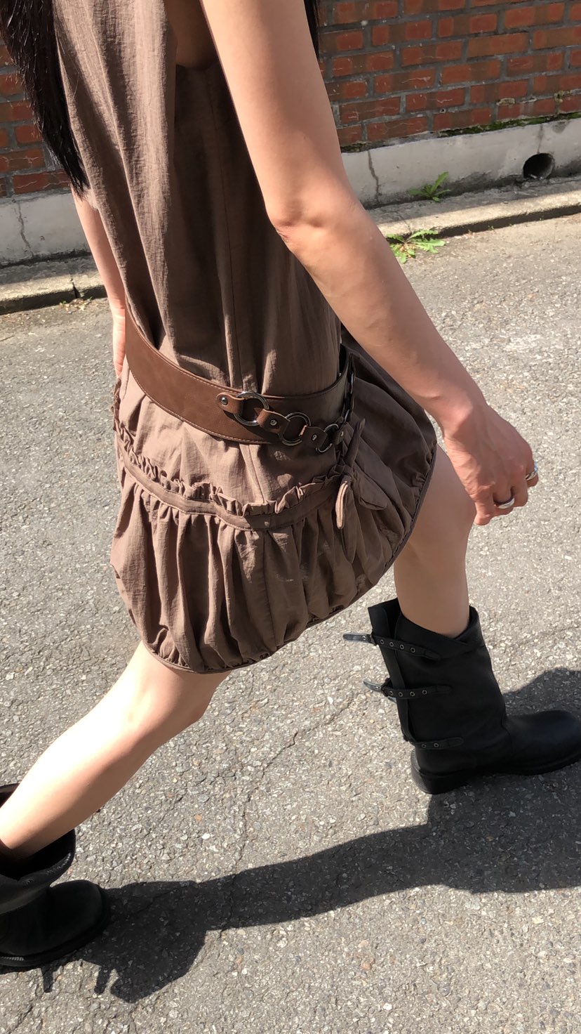 OVER RICH韓國東大門直郵女士新款26春夏時尚熱賣連衣裙緞OVER RICH連衣裙