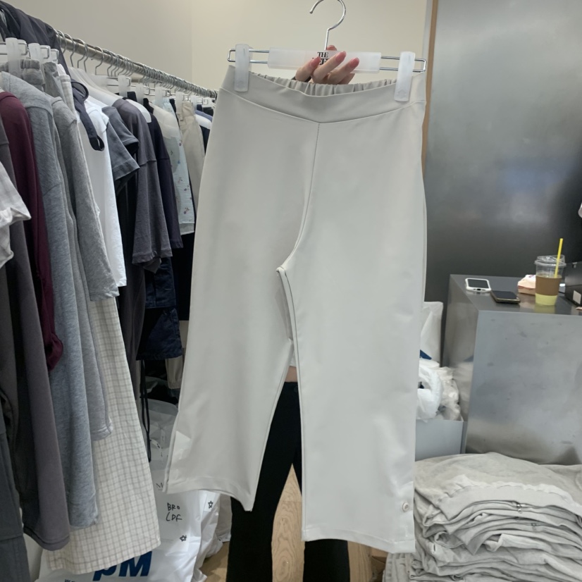 MEET ME韓國代購女士新品26春夏人氣休閑短褲七分褲紐扣MEET ME短褲圖色2