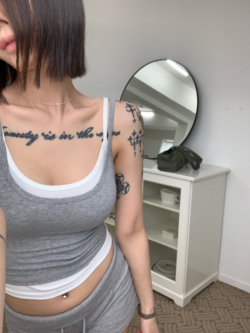 OKIE韓國直郵實拍女士新品時尚推薦職業人氣吊帶背心蕾絲OKIE吊帶/背心