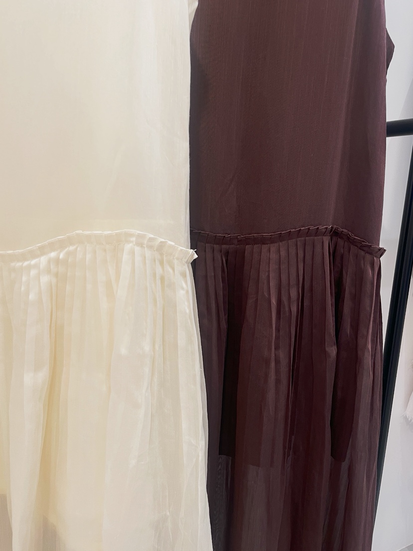 CLAFO韓國直郵女裝新款26春夏職業人氣熱賣連衣裙褶裥絲綢CLAFO連衣裙