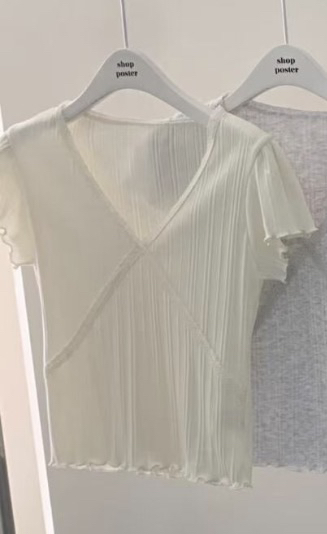 SHOP POSTER韓國代購女士新品休閑26春夏推薦人氣T恤V領SHOP_POSTERT恤圖色1