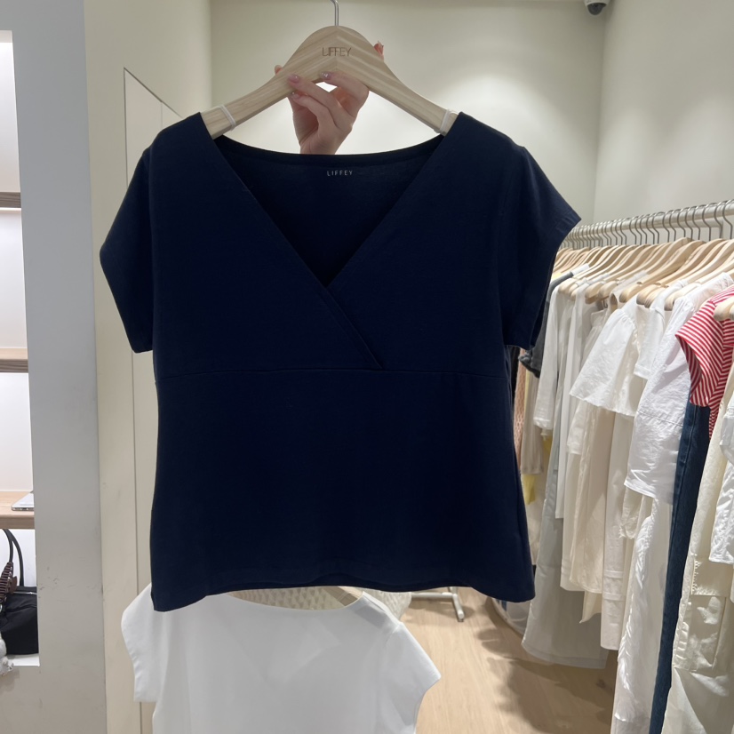 LIFFEY韓國東大門直郵女士新品休閑熱賣26春夏推薦T恤V領LIFFEYT恤圖色2