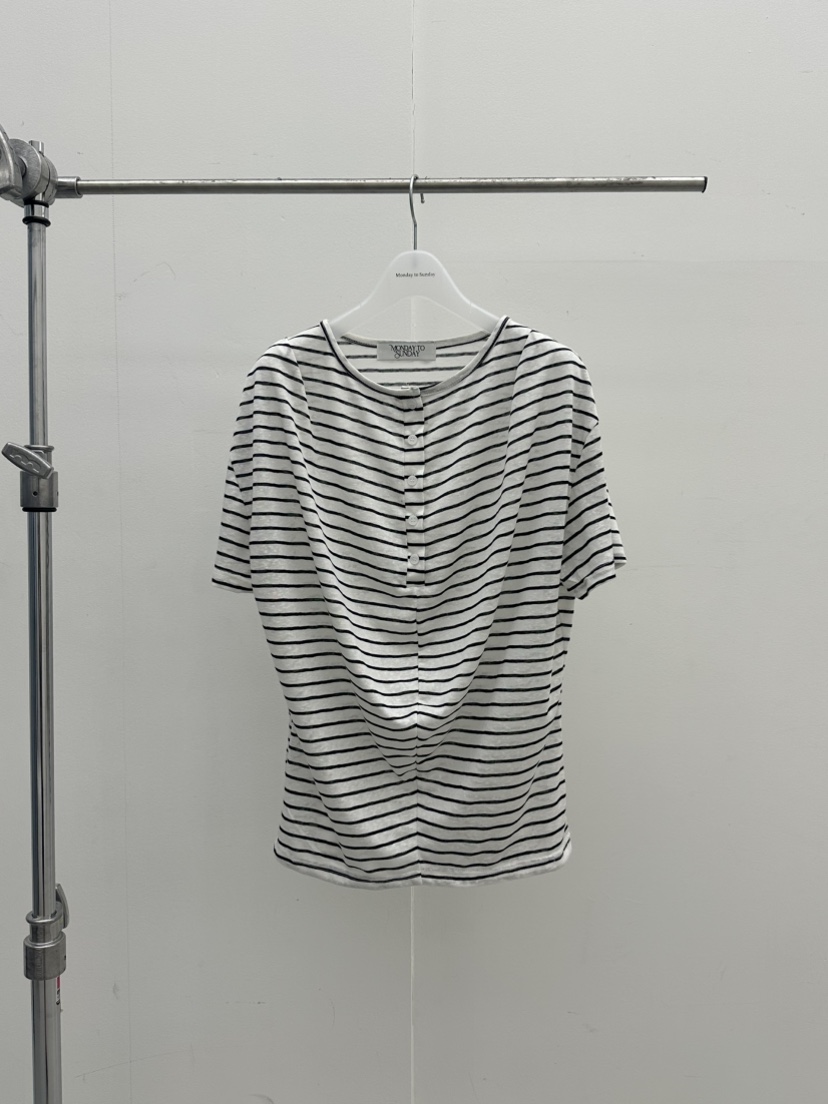 MONDAY TO SUNDAY韓國東大門直郵女裝新品熱賣休閑26春夏T恤MONDAY TO SUNDAYT恤圖色2