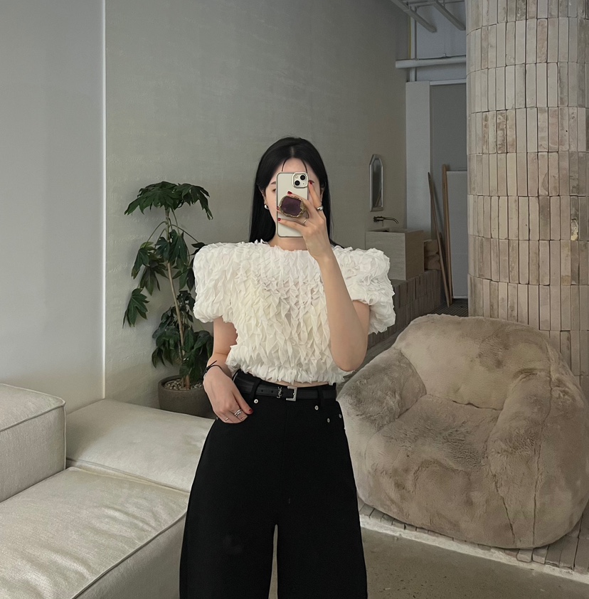 AMUSE SEOUL韓國東大門直郵女士新款推薦襯衫蕾絲衫荷葉邊AMUSE SEOUL襯衫/蕾絲衫