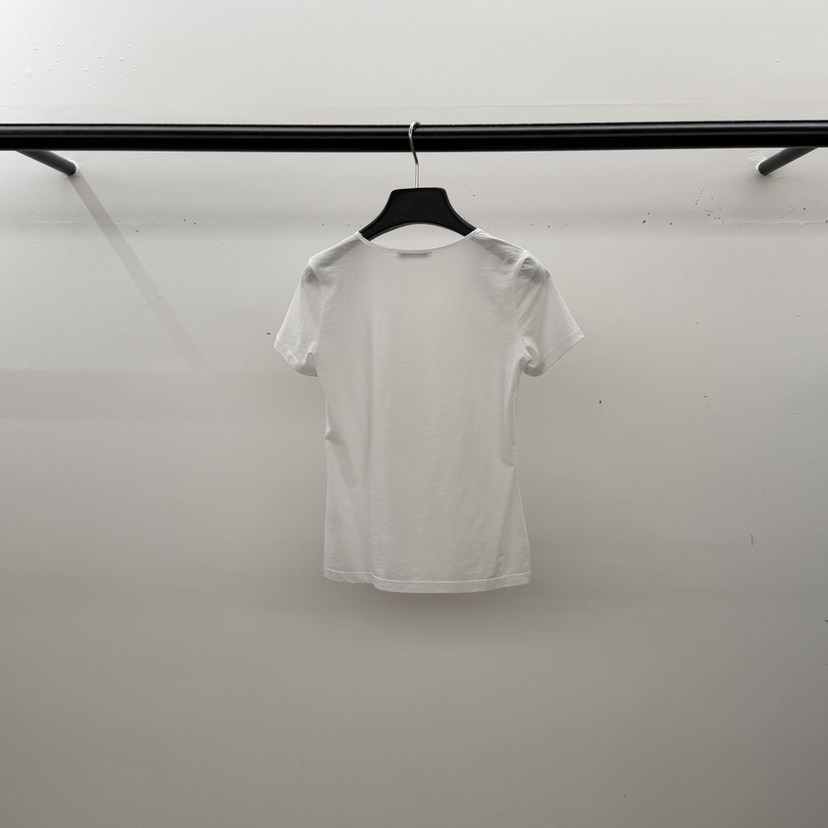 ID韓國直郵實拍女士新品職業推薦時尚人氣26春夏休閑T恤緞面IDT恤