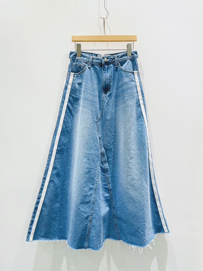 IAAN韓國東大門直郵女裝新款時尚職業推薦熱賣休閑人氣長裙iaAn長裙圖色1