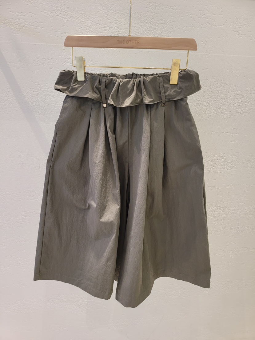 THE OTHER韓國東大門直郵女士新款人氣推薦休閑短褲荷葉邊THE OTHER短褲圖色2