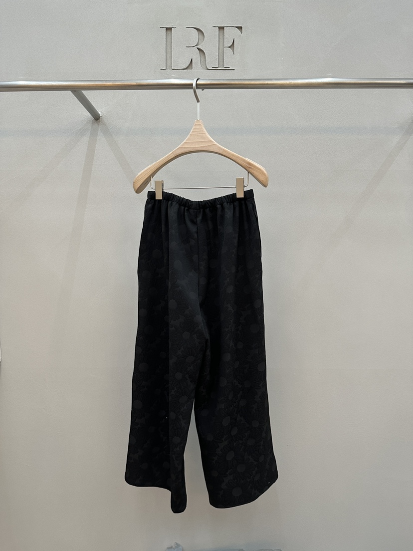 PLUS HONG-P韓國直郵實拍女士新品熱賣職業時尚推薦休閑褲LORA FAMILY/PLUS HONG休閑褲