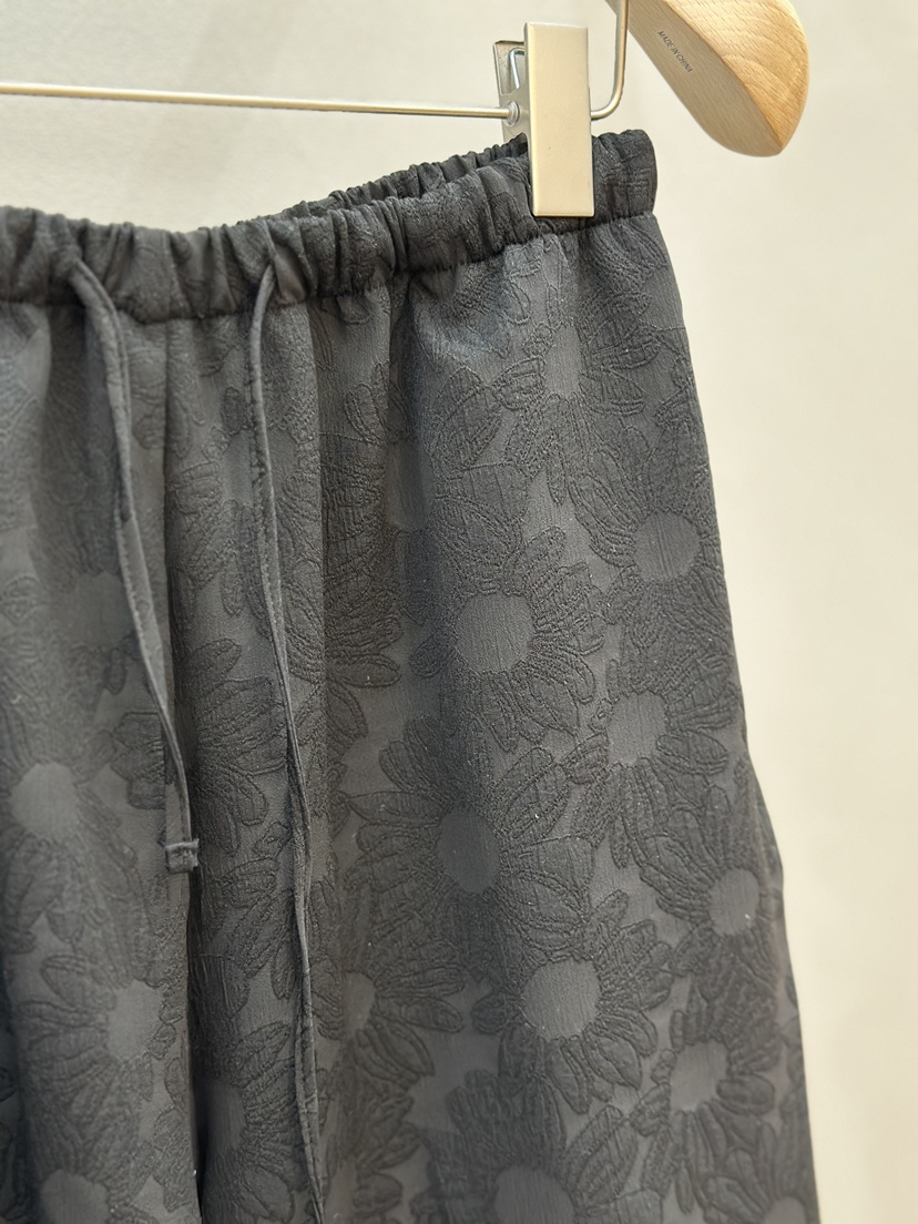 PLUS HONG-P韓國直郵實拍女士新品熱賣職業時尚推薦休閑褲LORA FAMILY/PLUS HONG休閑褲