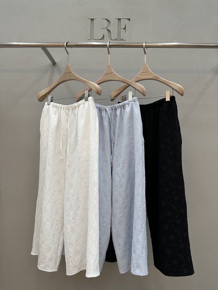 PLUS HONG-P韓國直郵實拍女士新品熱賣職業時尚推薦休閑褲LORA FAMILY/PLUS HONG休閑褲圖色2左二色