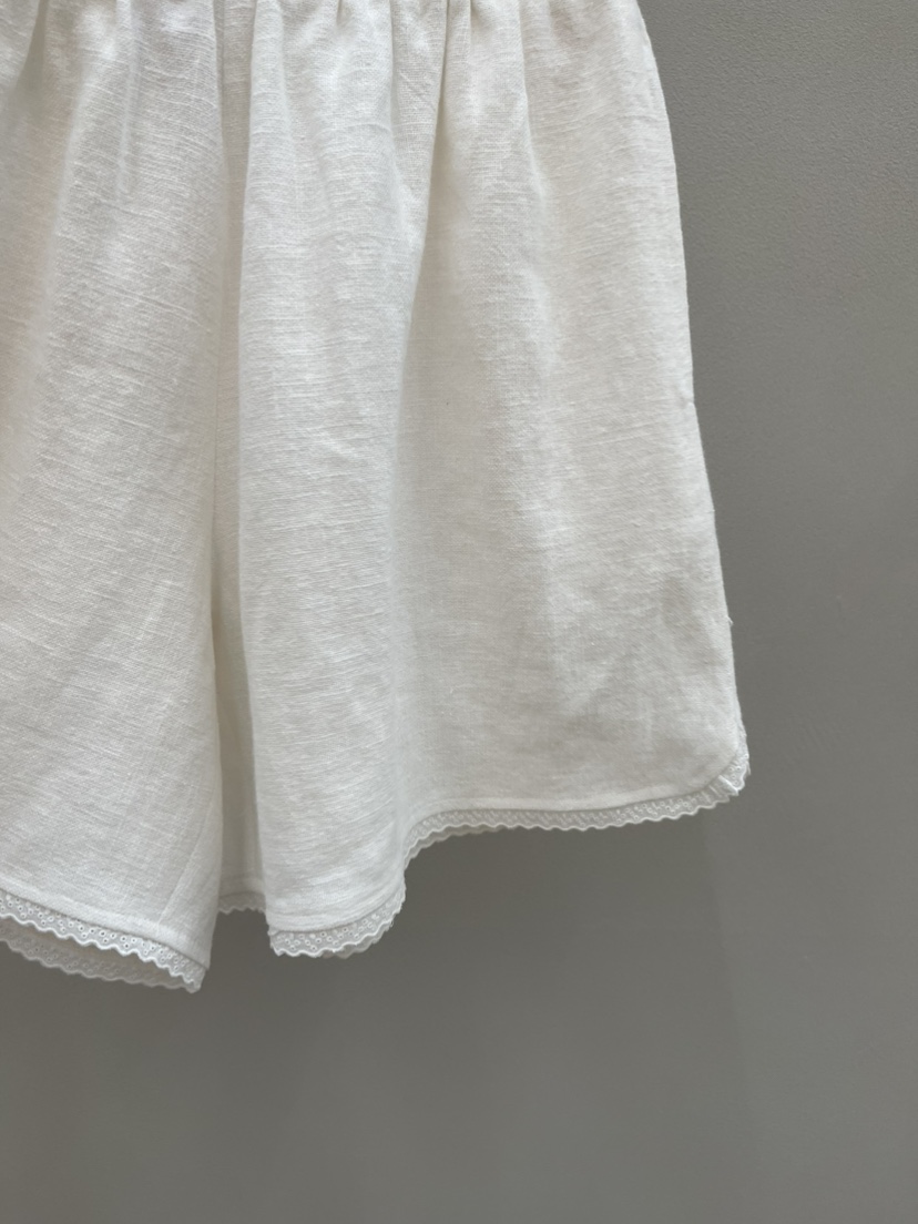 PLUS HONG-P韓國東大門直郵女裝新品推薦時尚短褲蕾絲亞麻LORA FAMILY/PLUS HONG短褲