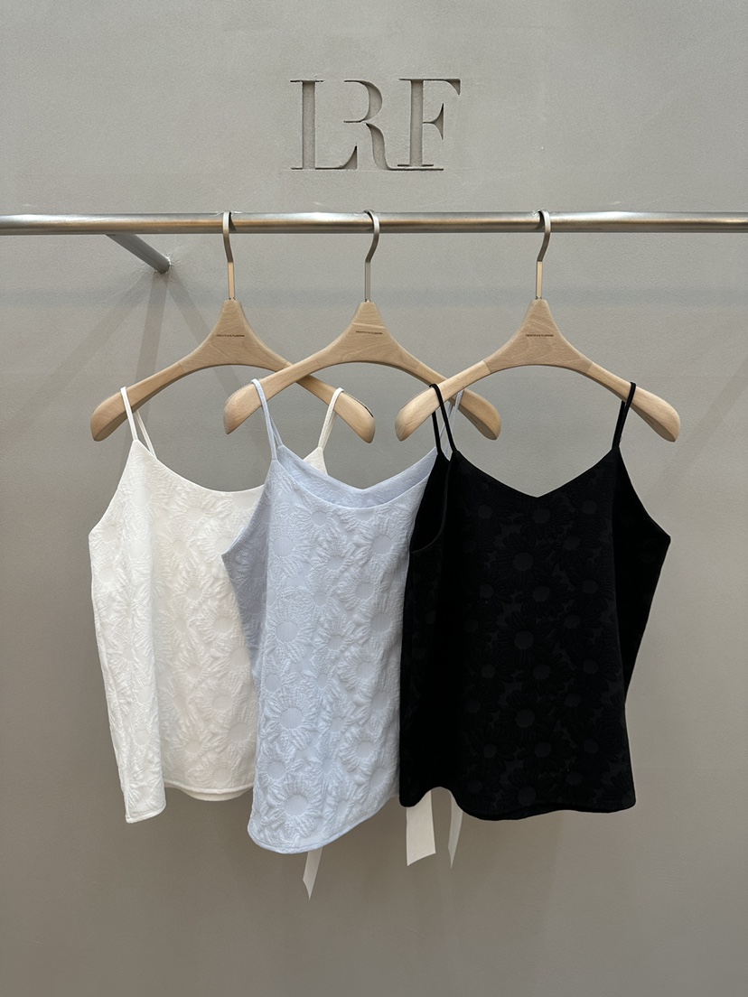 PLUS HONG-P韓國直郵女士新款人氣休閑職業吊帶背心花朵LORA FAMILY/PLUS HONG吊帶/背心