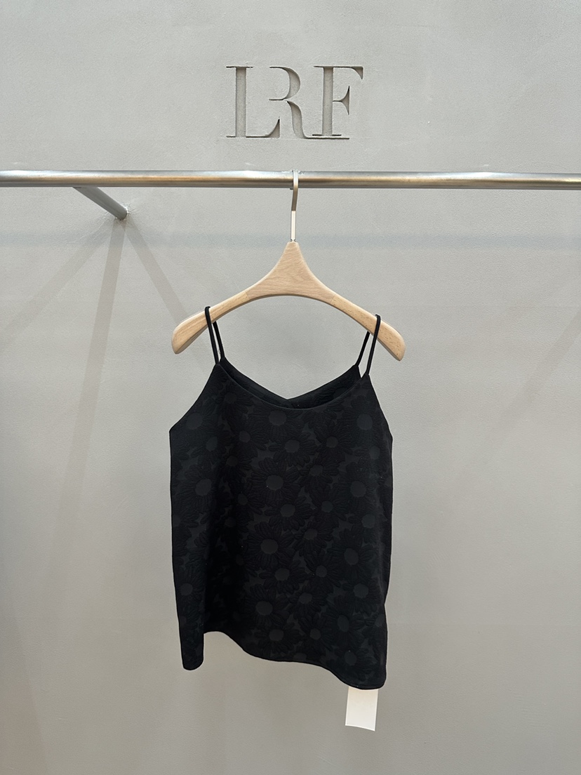 PLUS HONG-P韓國直郵女士新款人氣休閑職業吊帶背心花朵LORA FAMILY/PLUS HONG吊帶/背心圖色2