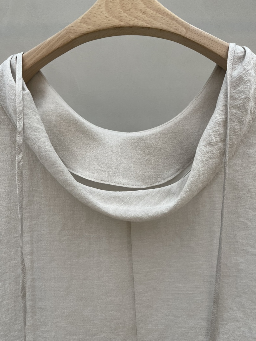 PLUS HONG-P韓國直郵實拍女士新款時尚推薦熱賣襯衫蕾絲衫LORA FAMILY/PLUS HONG襯衫/蕾絲衫