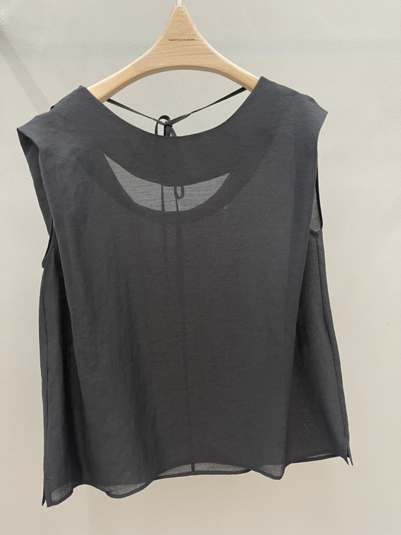 PLUS HONG-P韓國直郵實拍女士新款時尚推薦熱賣襯衫蕾絲衫LORA FAMILY/PLUS HONG襯衫/蕾絲衫