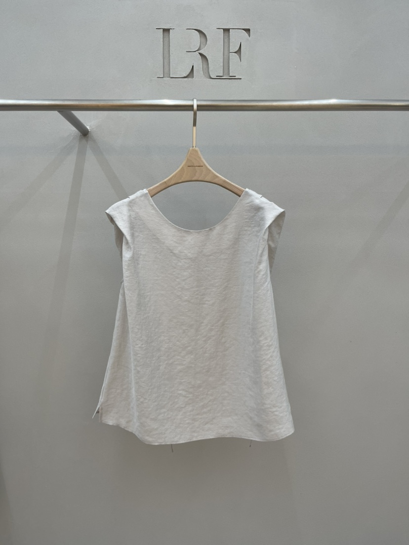 PLUS HONG-P韓國直郵實拍女士新款時尚推薦熱賣襯衫蕾絲衫LORA FAMILY/PLUS HONG襯衫/蕾絲衫圖色1