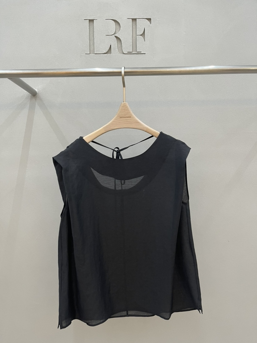 PLUS HONG-P韓國直郵實拍女士新款時尚推薦熱賣襯衫蕾絲衫LORA FAMILY/PLUS HONG襯衫/蕾絲衫圖色2