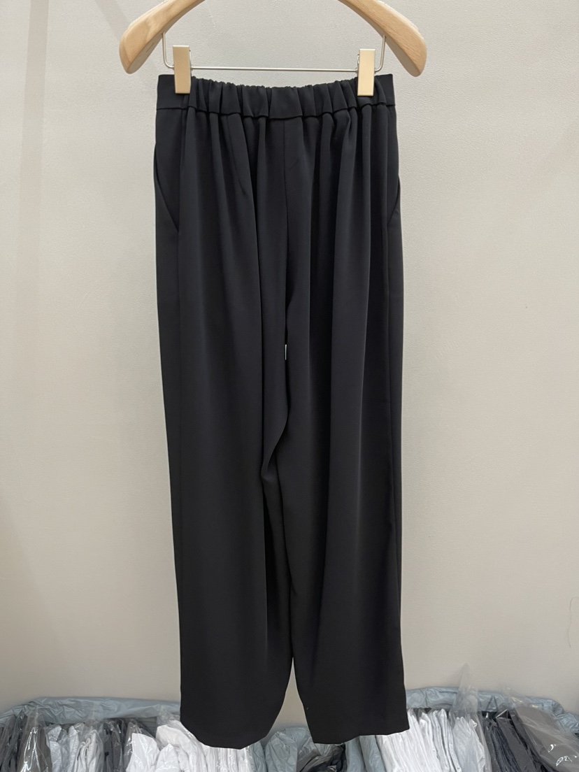 PLUS HONG-P韓國東大門直郵女士新款人氣熱賣休閑褲紐扣LORA FAMILY/PLUS HONG休閑褲