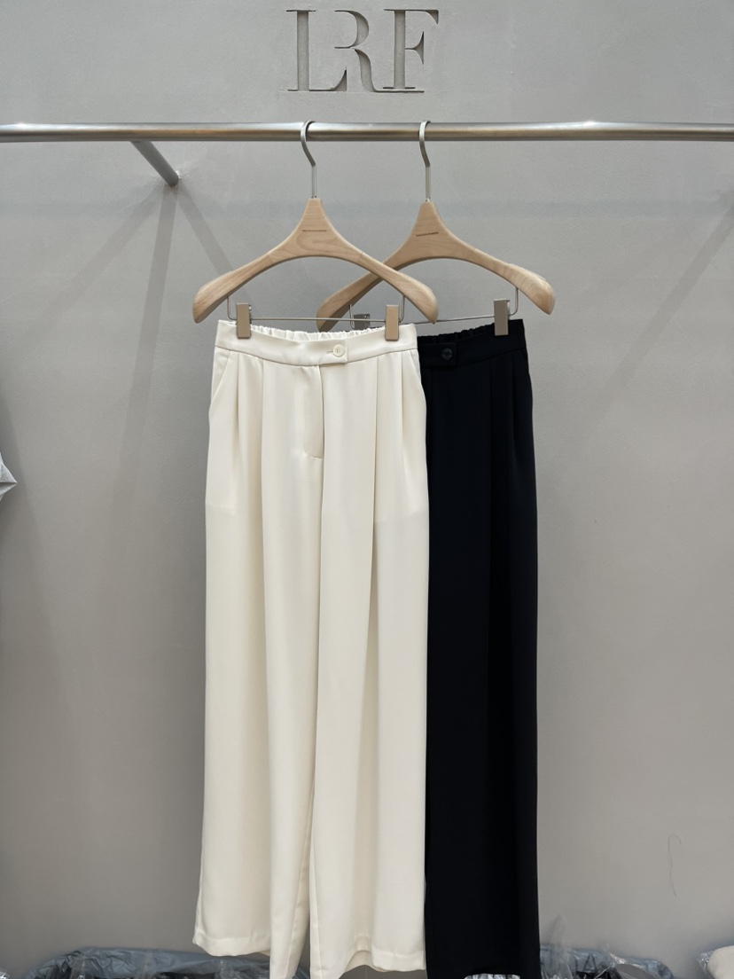 PLUS HONG-P韓國東大門直郵女士新款人氣熱賣休閑褲紐扣LORA FAMILY/PLUS HONG休閑褲