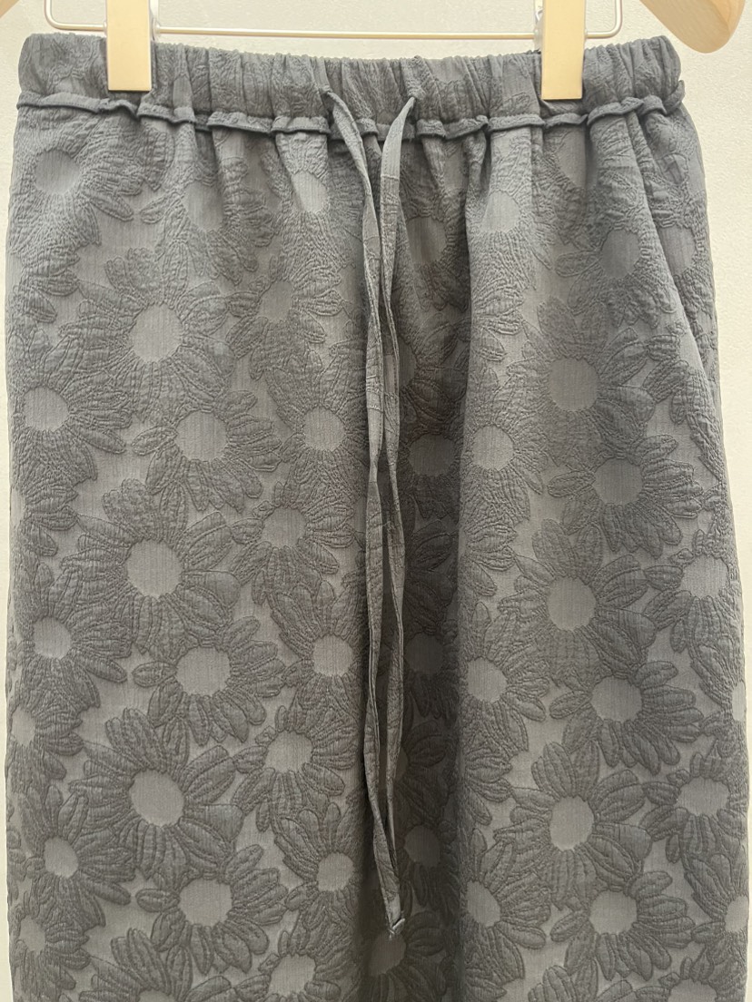 PLUS HONG-P韓國東大門直郵女裝新款推薦人氣半身裙中短裙LORA FAMILY/PLUS HONG半身裙/中短裙