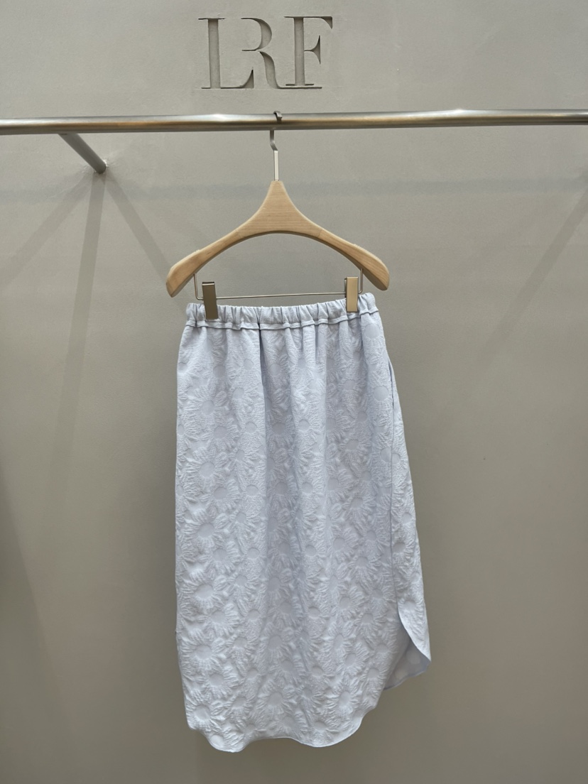 PLUS HONG-P韓國東大門直郵女裝新款推薦人氣半身裙中短裙LORA FAMILY/PLUS HONG半身裙/中短裙