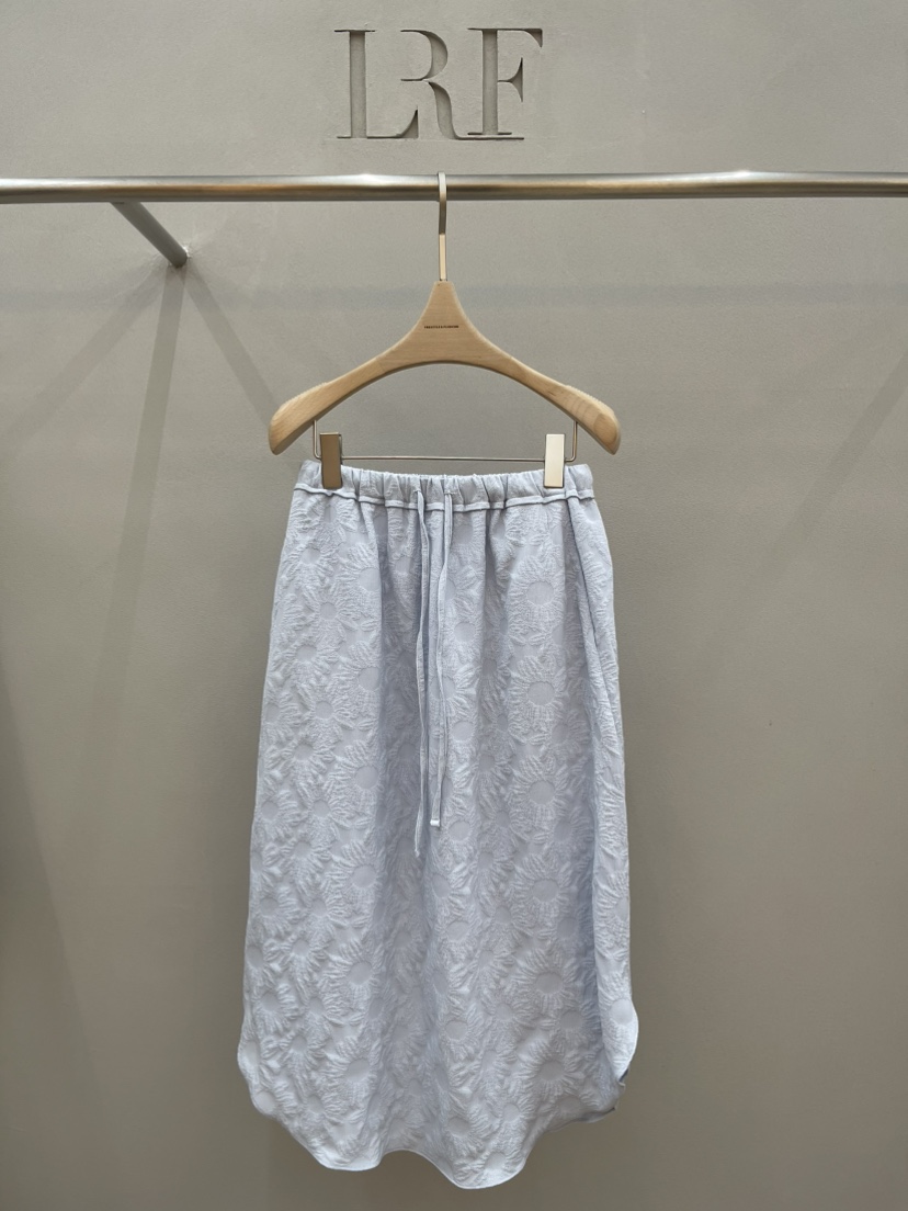 PLUS HONG-P韓國東大門直郵女裝新款推薦人氣半身裙中短裙LORA FAMILY/PLUS HONG半身裙/中短裙圖色3