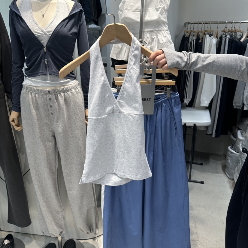 W.FATAL韓國直郵女裝新品熱賣時尚推薦職業人氣吊帶背心W.FATAL吊帶/背心圖色1