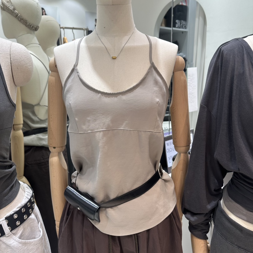 W.FATAL韓國東大門直郵女裝新款26春夏吊帶背心不含腰包W.FATAL吊帶/背心圖色1