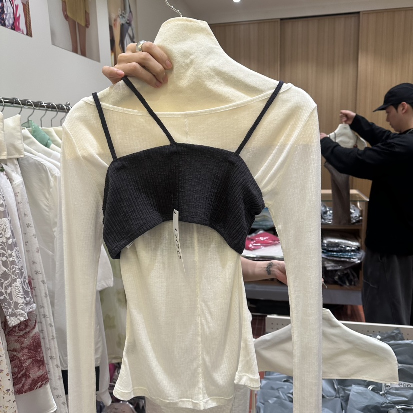 EEE韓國東大門直郵女裝新品26春夏時尚職業吊帶背心不含內搭EEE吊帶/背心