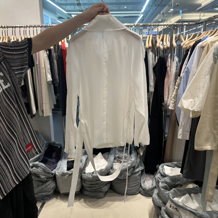 HONG.U韓國直郵女士新款熱賣26春夏襯衫蕾絲衫含腰帶短款絲質HONG.U襯衫/蕾絲衫