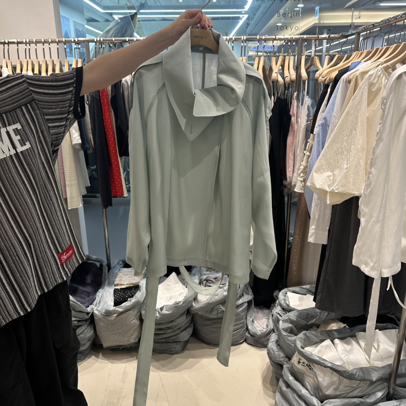 HONG.U韓國直郵女士新款熱賣26春夏襯衫蕾絲衫含腰帶短款絲質HONG.U襯衫/蕾絲衫圖色3